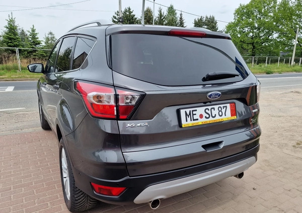 Ford Kuga cena 75900 przebieg: 50000, rok produkcji 2019 z Wieruszów małe 277